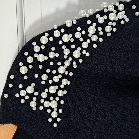GeeGee Pearls Embellished Chunky Knit Cozy Statement Stylish Soft Sweater - Picture 11 of 14